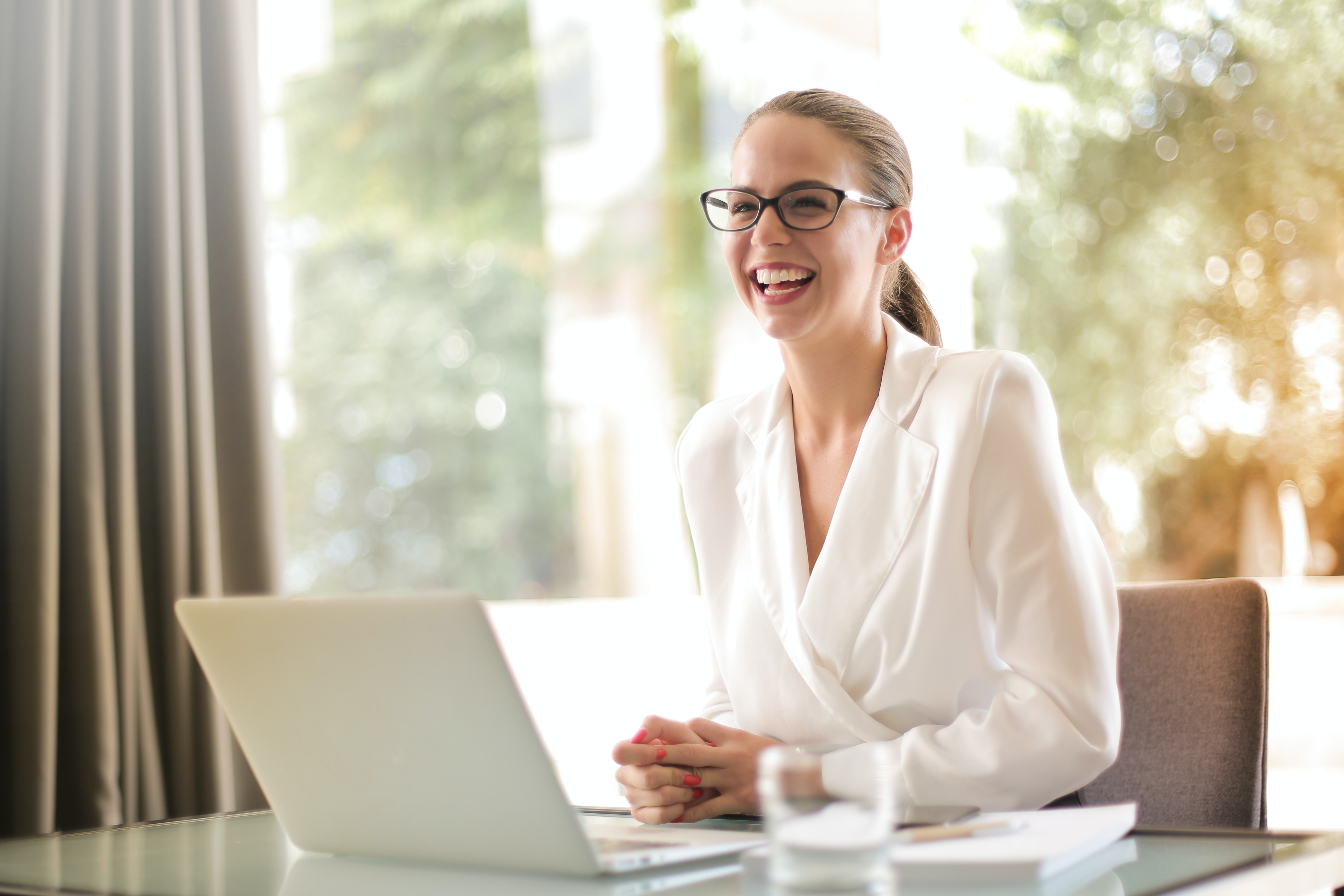 woman in front of computer